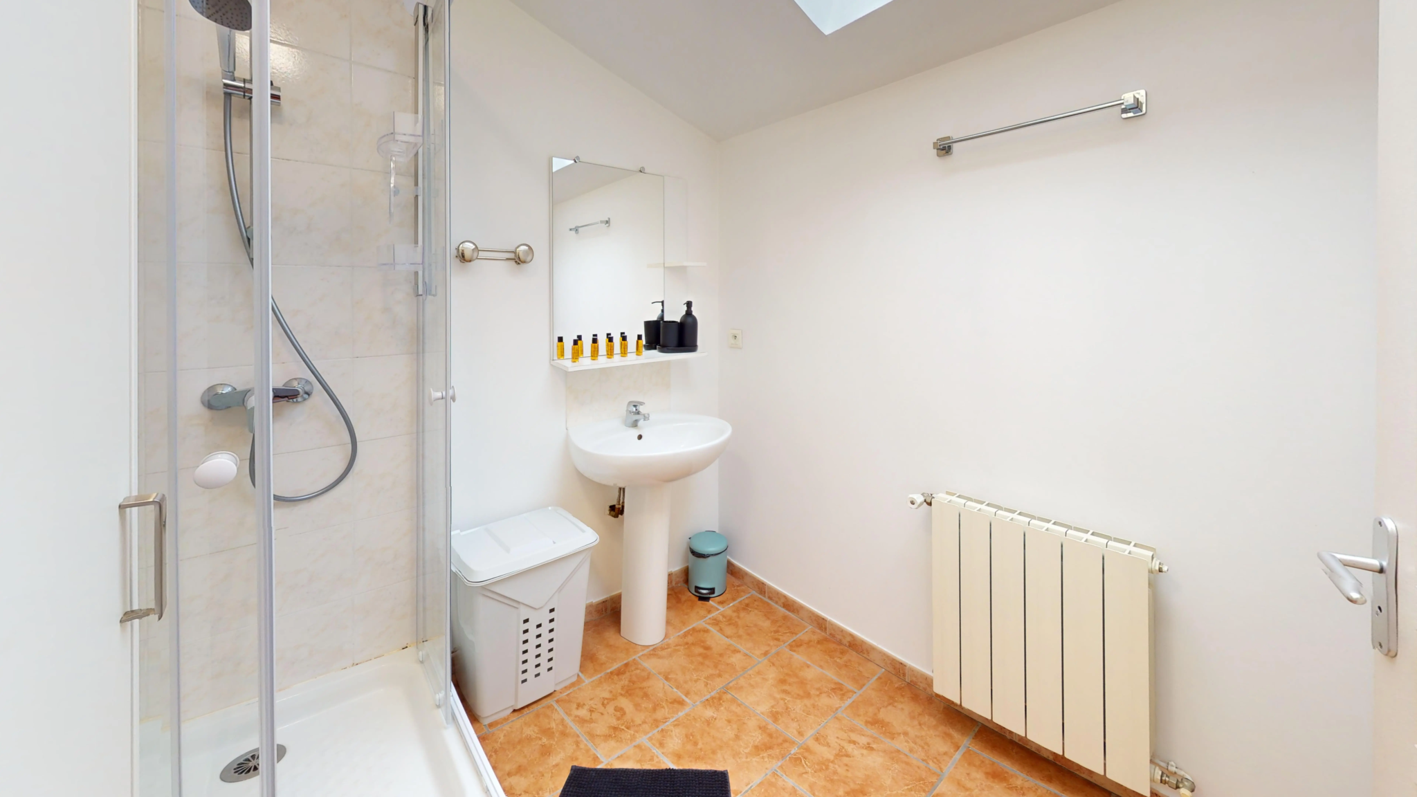 Abbaye-Etage-Bathroom